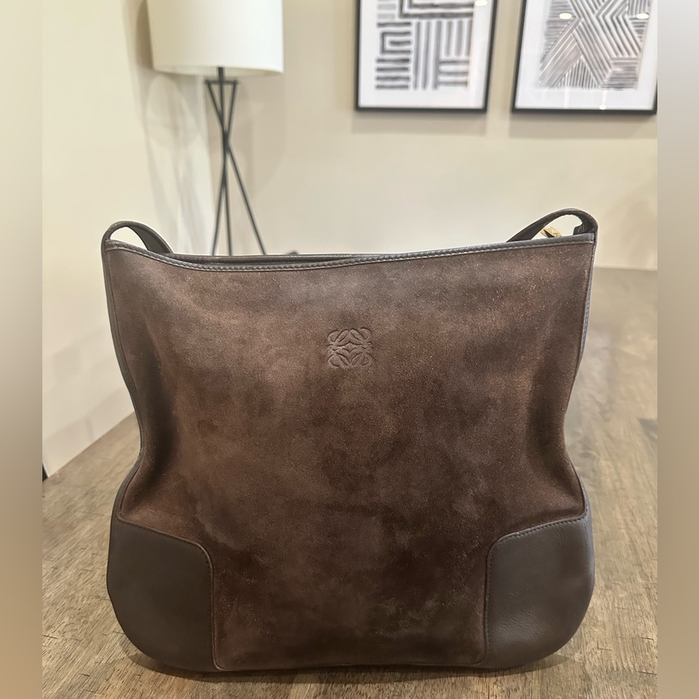 Loewe Vintage Suede Boho Bag

vintage bag- please check all pictures and code